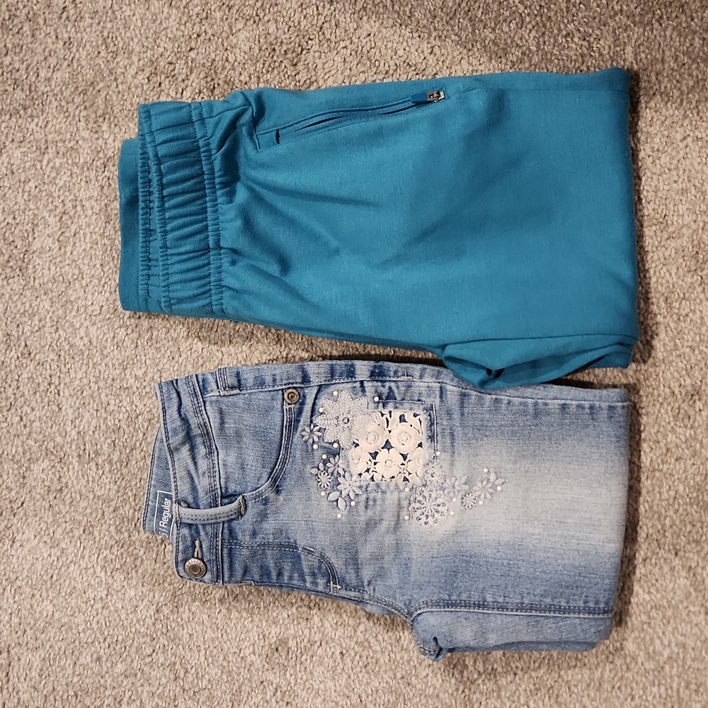 2 pairs girls pants
